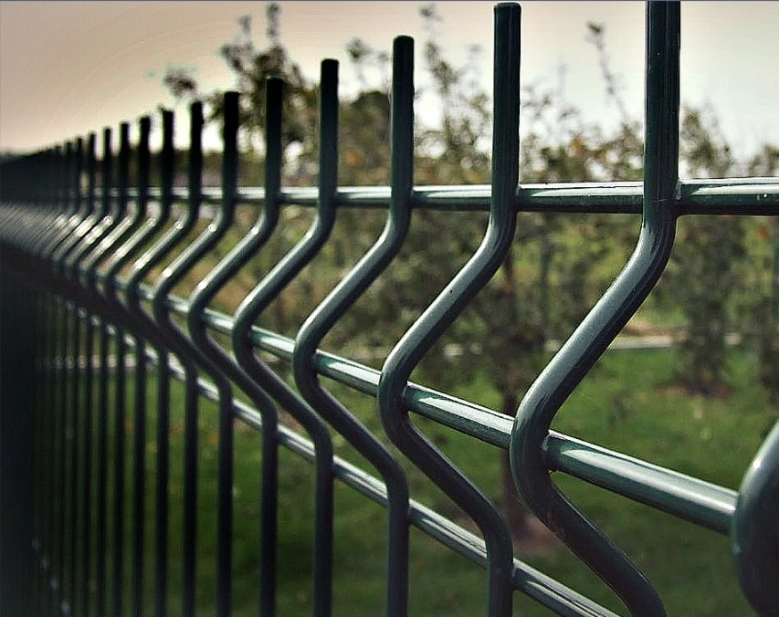 Металлический 3д забор от производителя на заказ в Боровичах